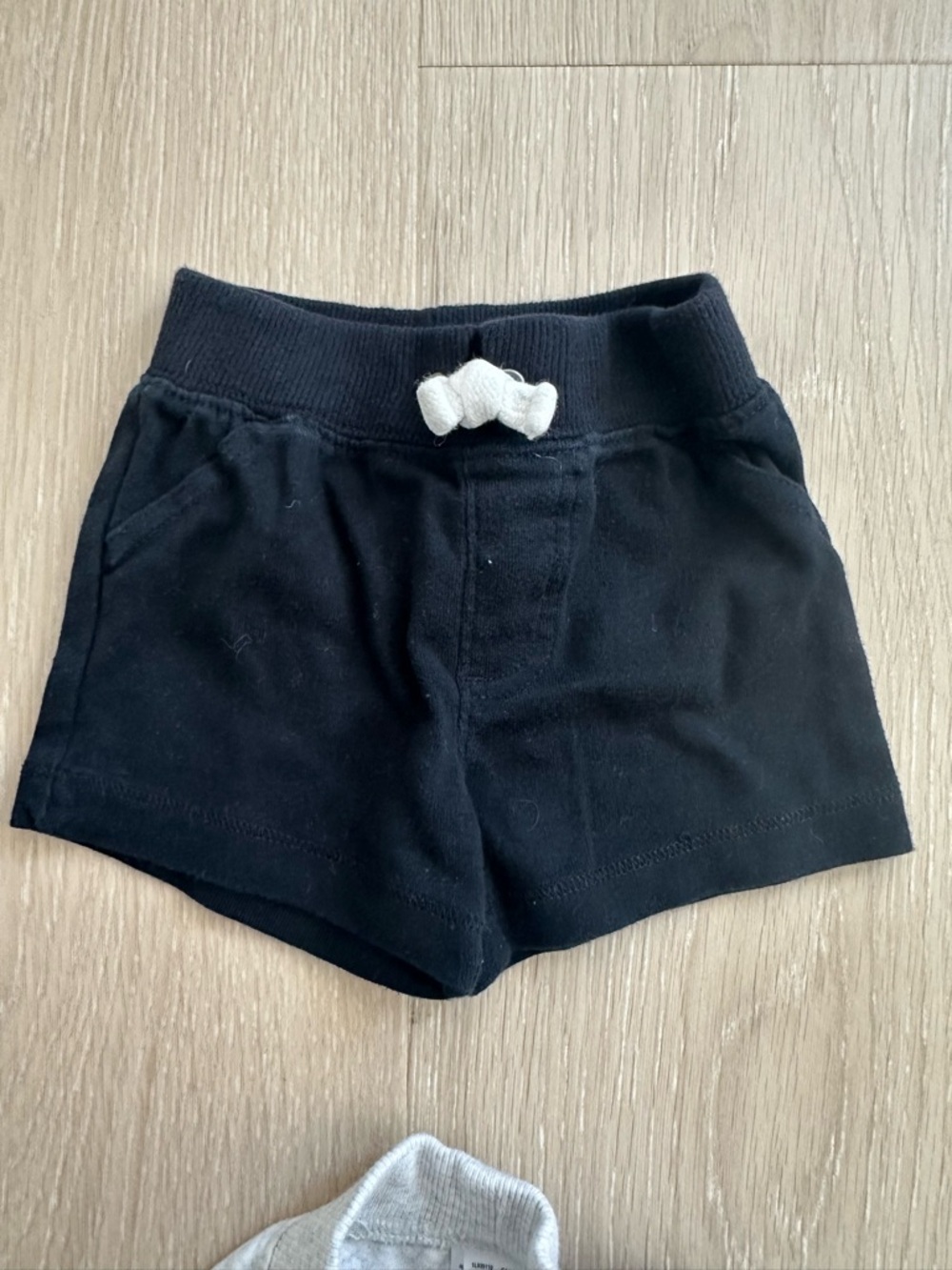 Carter’s Set of 2 Baby Cotton Shorts 3M Black and Light Gray